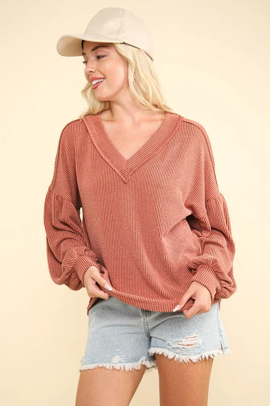 Button - Down Women Long Sleeve Top for a Classic StyleLainey Two Tone Otto Ribbed V-Neck Oversized Knit Top