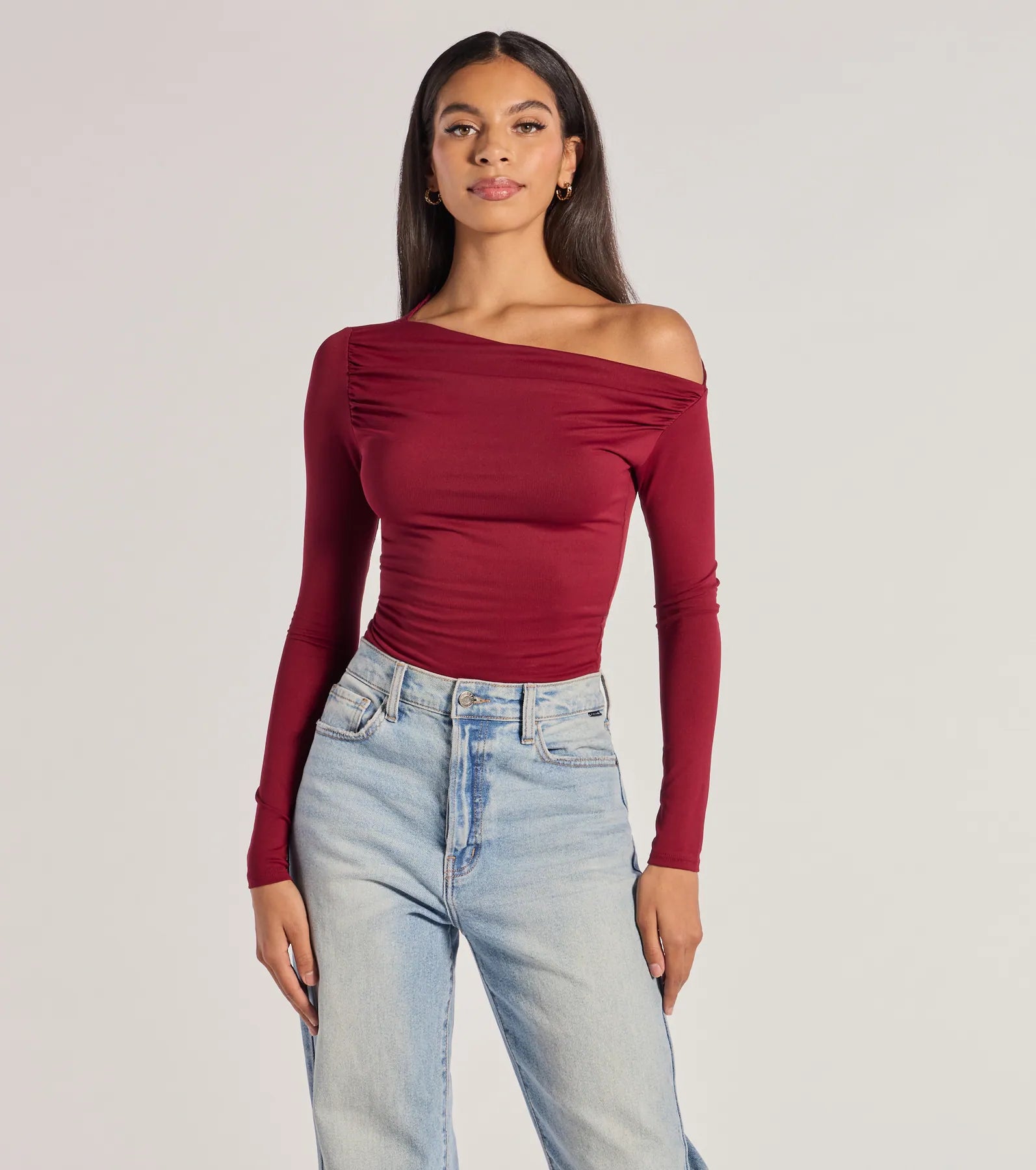 Puffer - Sleeve Women Long Sleeve Top for a Fashion - Forward LookChic Showstopper Off-The-Shoulder Top