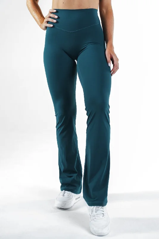 Women's Tight Trousers with Drawstring Waist in Khaki for a Relaxed and Adjustable FitCloud II™ Trouser - Marine