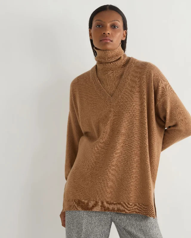 Boat Neck Women's Merino Wool Sweaters in Neutral ShadesWomen's Longline V Neck Cashmere Sweater Dark Camel Brown