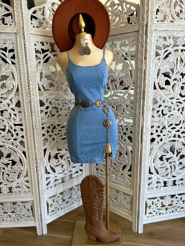 Empire Waist Women Dress to Accentuate the Bust and Conceal the WaistScooped Denim Dress- Stretchy