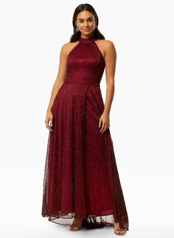 Long - Sleeve Women Dress in Velvet for a Luxurious Winter LookMetallic Crinkle Halter Dress