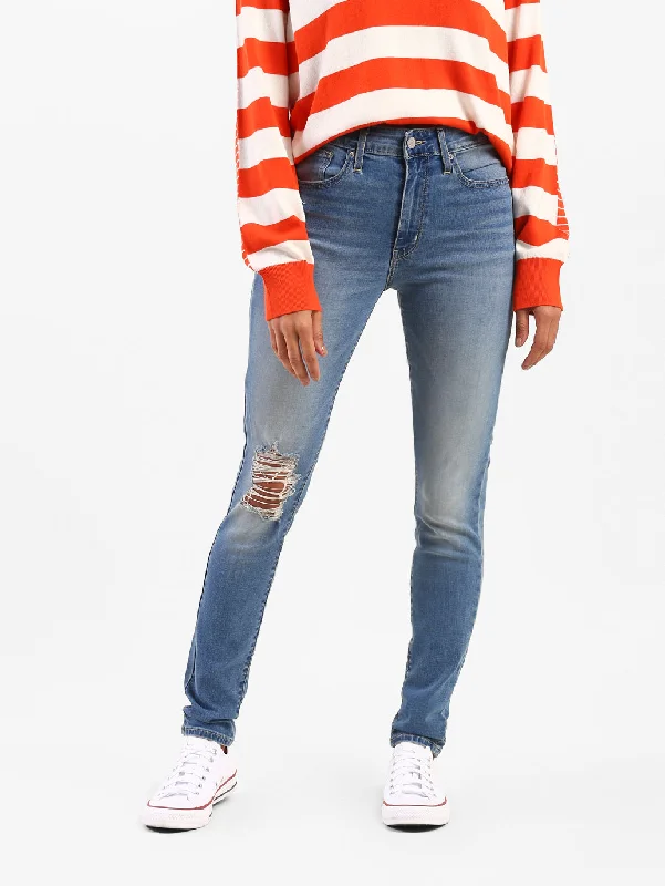 Mom jeans for a nostalgic and casual lookWomen's High Rise 721 Skinny Fit Jeans