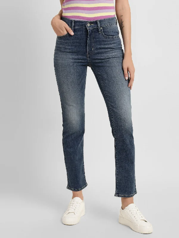 Mom jeans for a nostalgic and casual lookWomen's High Rise 724 Straight Fit Jeans