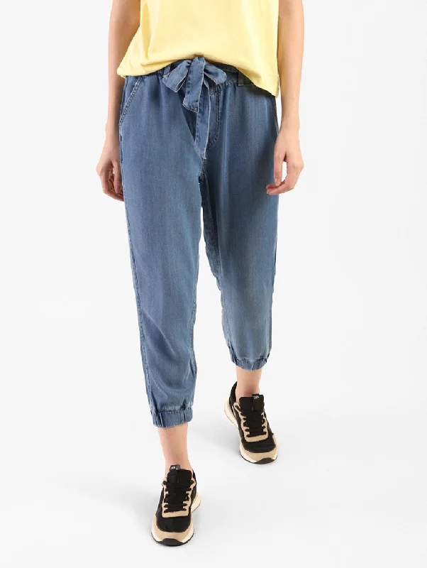 High - waisted women jeans for a flattering silhouetteWomen's High Rise Regular Fit Joggers