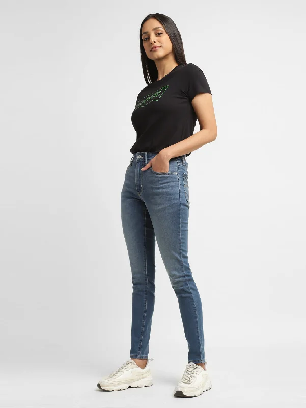 Mom jeans for a nostalgic and casual lookWomen's High Rise 721 Skinny Fit Jeans