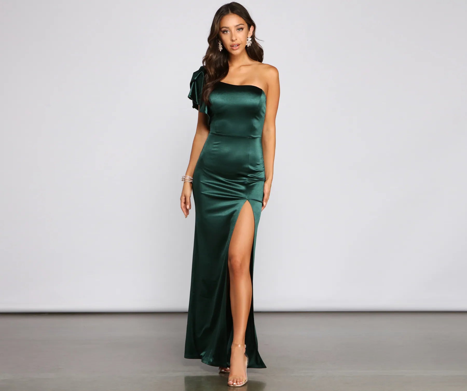 Long - Sleeve Women Dress in Velvet for a Luxurious Winter LookCharmaine Formal One-Shoulder Satin Dress