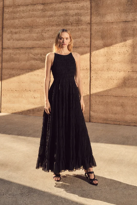 Pleated Women Dress with a Timeless and Elegant TextureRosewood Ruched Maxi Dress