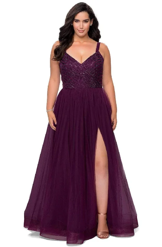 Mermaid - Style Women Dress with a Fitted Silhouette for Special OccasionsLa Femme - 29060 Embellished V-neck Tulle Ballgown