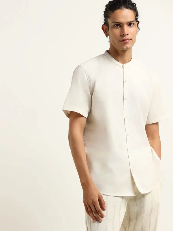 Twill Women Shorts with a Smooth Texture and DurabilityETA Off-White Self-Patterned Cotton Resort Fit Shirt